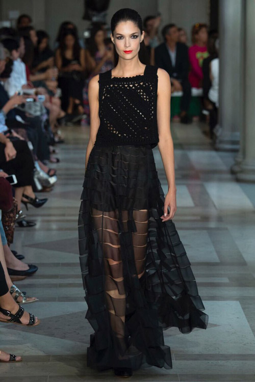 Платья на выпускной 2017, модные новинки. Фото