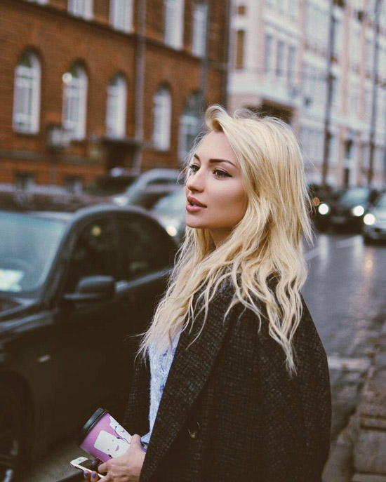 Алина Титова: я посчитала, что на премьере нашего фильма платье неуместно