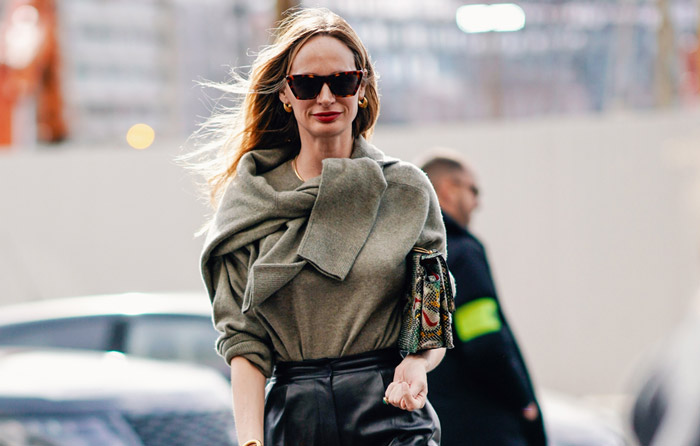 Модный совет: как носить свитера в переходный период весной 2019?